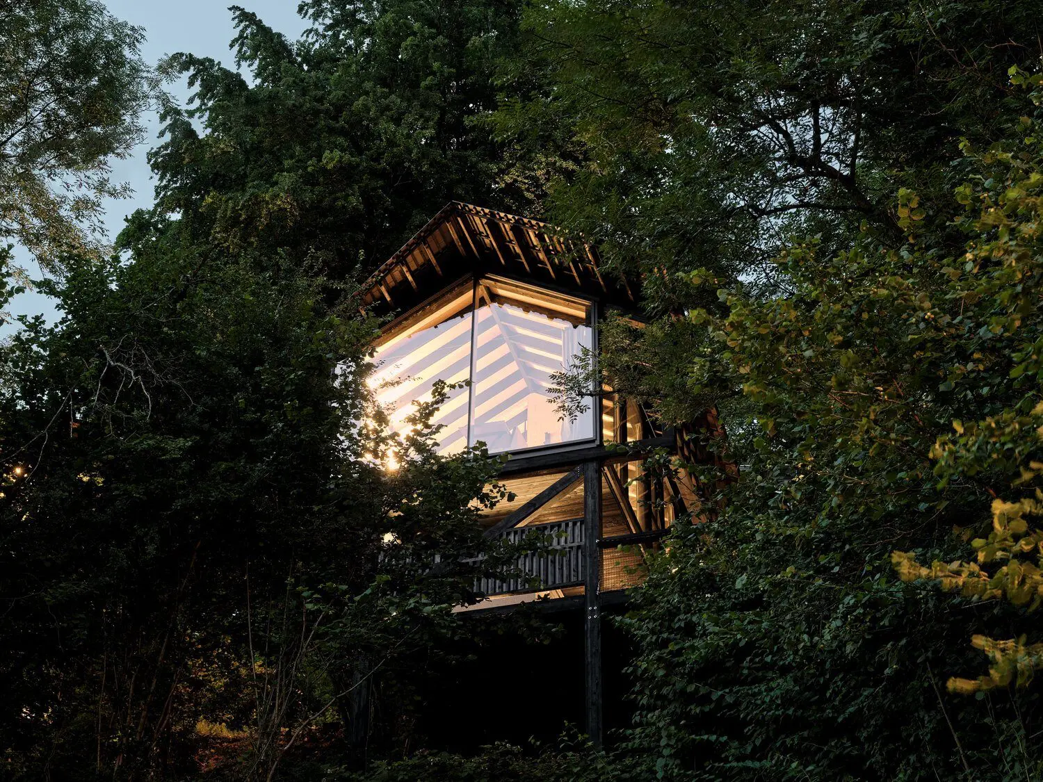 Beaver — luxury hut in Roche-en-Ardenne