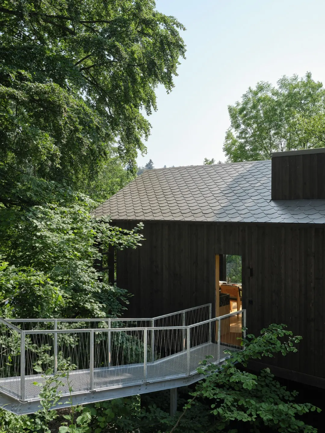 Eagle — luxury hut in Roche-en-Ardenne